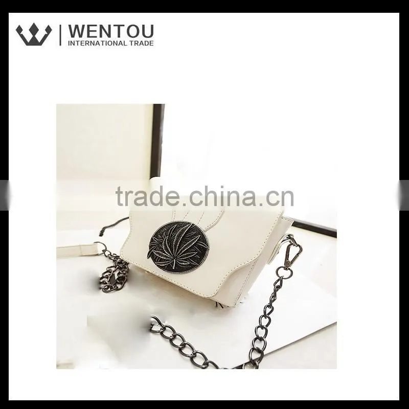 Wholesale custom quatrefoil designer Chain bag