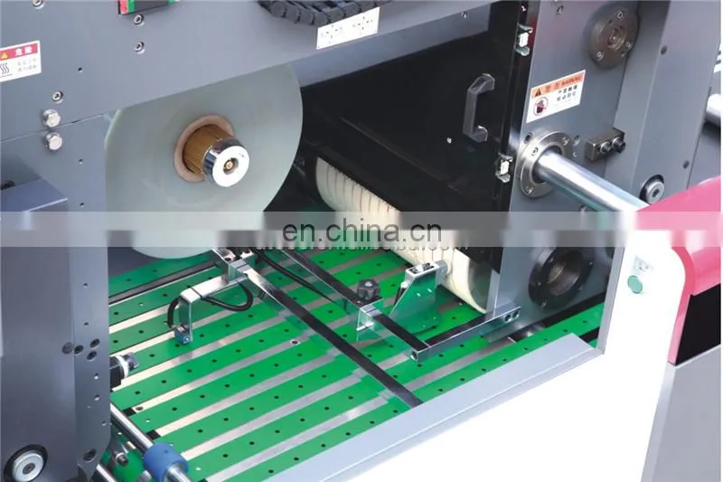 UTM800A CE approval certificate Automatic toy paper display box window patching gluing Machine with corner V cut and creasing