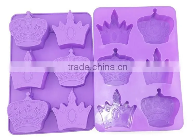 Crown muffin pan