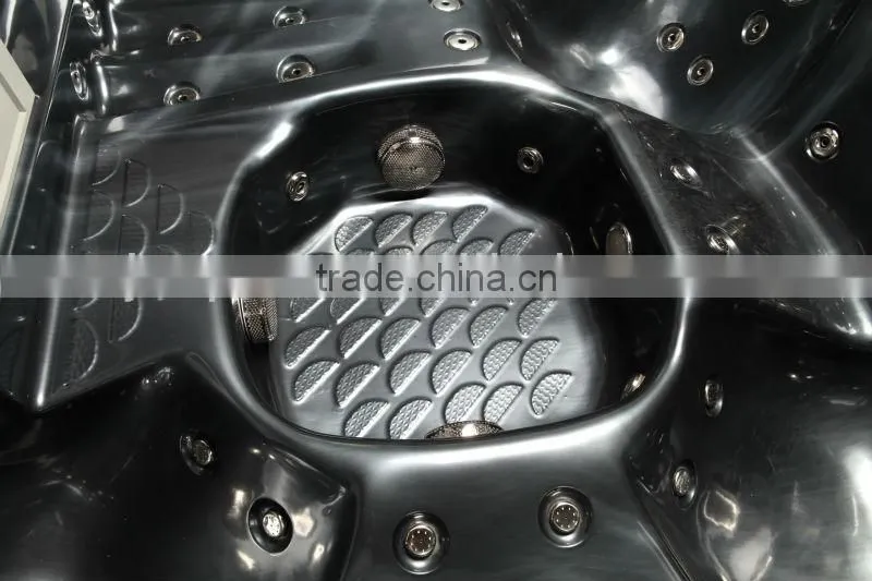 Factory wholesale made in china high quality freestanding fibreglass reinforcement 3 person spa product