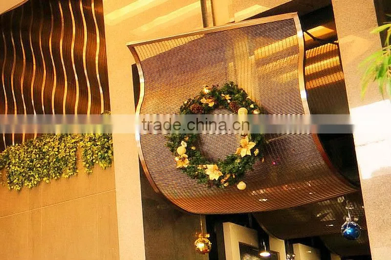 laminated glass with wire mesh