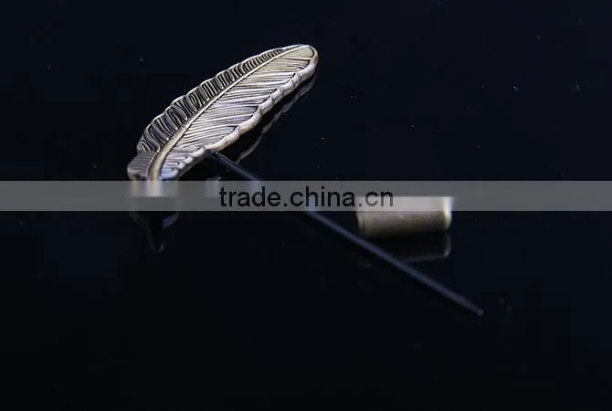 Custom anti-barss leaves lapel pin