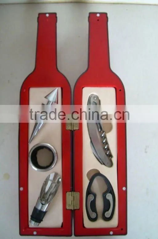 wine set with plastic box
