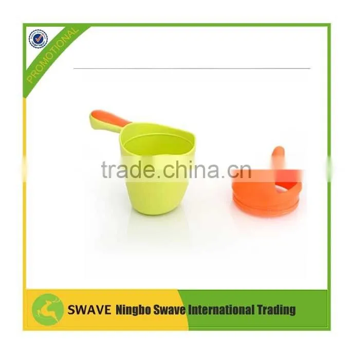 2016 Fashional and lovely anymal shape safety Multifunctional baby wash hair bath shampoo rinse cup P76780