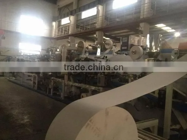 full servo maternal under pad machine 2014 new product made in China export to Canada Pakistan Malaysia Nigeria Iran