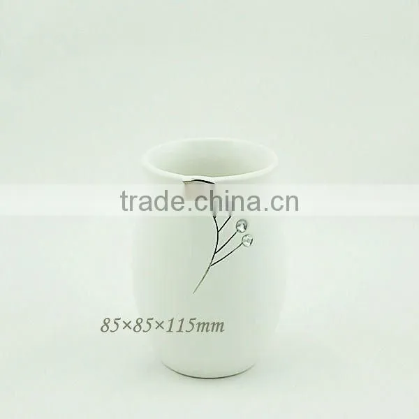 2013 New Products Ceramic Bathroom Set