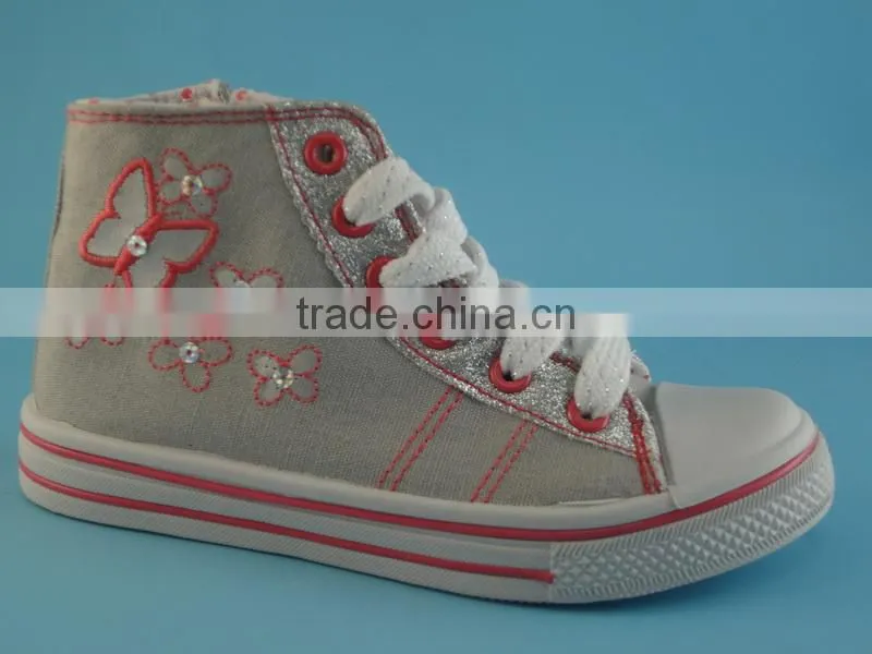 Fashion canvas shoes wholesale in Guangzhou