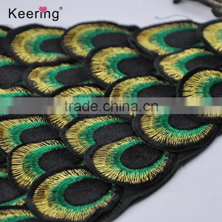 Bueatiful 3D peacock custom embroidery patch for clothing WEF-019