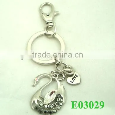2013 key chain wholesale white epoxy dog keychain