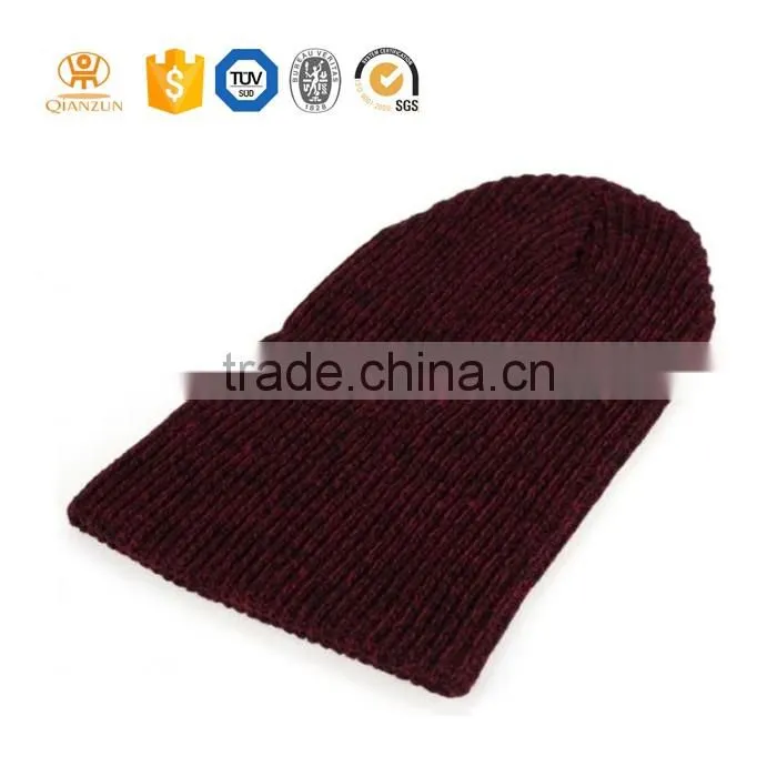 High quality custom knitted beanie with a woven label