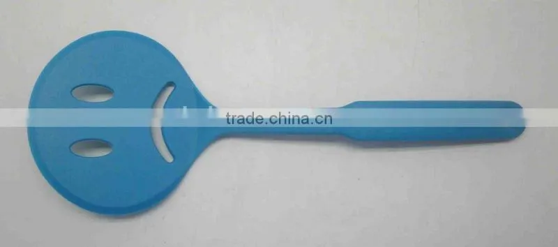 UNIQUE FUNTION HEAD NYLON KITCHEN TOOL WITH SHAPE DESIGN, SMILE DESIGN, HEART SHAPE