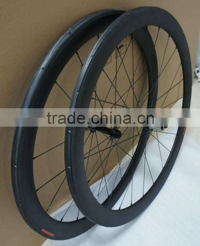 Light and high performance carbon wheels