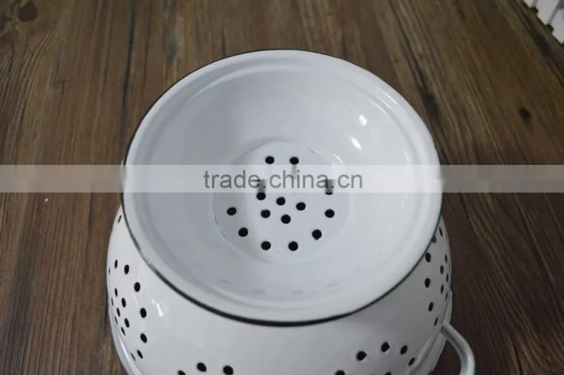Stainless steel enamel fruit colander
