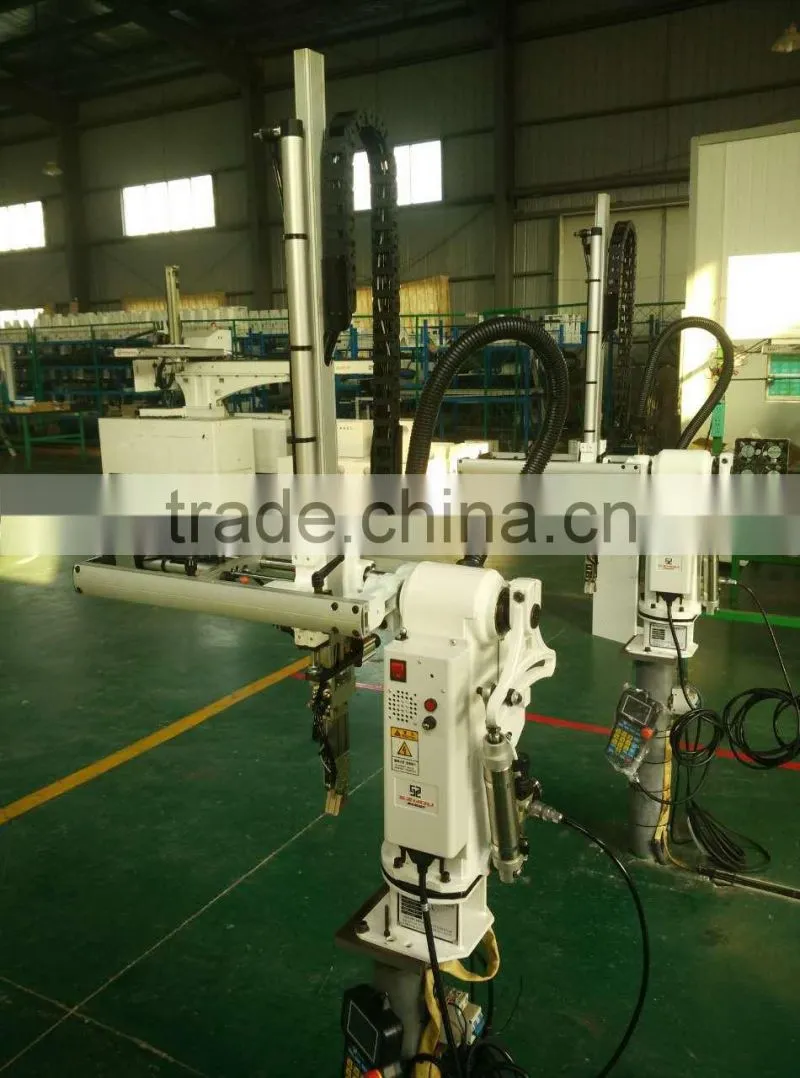 Back inclined,Robot Arm for Injection Moulding Machine