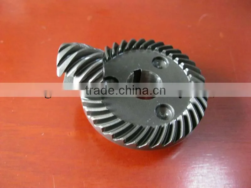Spiral bevel gear for hobbing machines