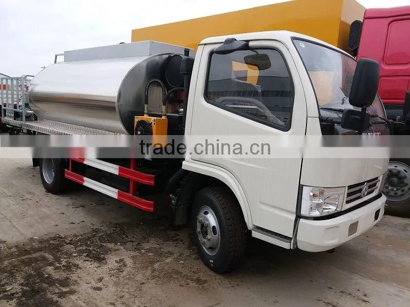 Best asphalt distributor truck bitumen distributor truck 4cbm bitumen spraying truck