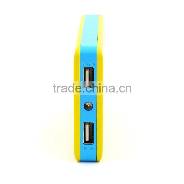 Ultra thin 8000mAh universal external portable power bank with LED charging display