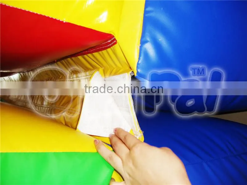 Guangzhou factory direct sales cheap inflatable water obstacle course for sale
