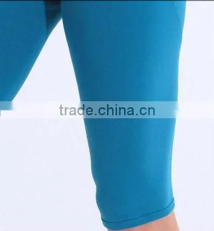 yoga fitness wear sexy woman tight shorts