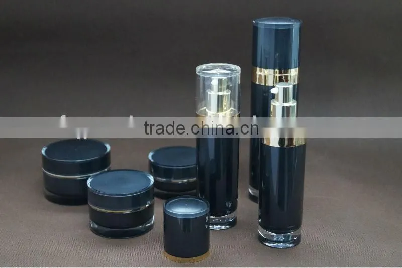 black cosmetic packaging bottles