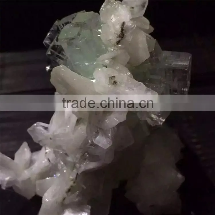 Natural Apophyllite Stone Crystal Fish Eye Mineral Ore Stone