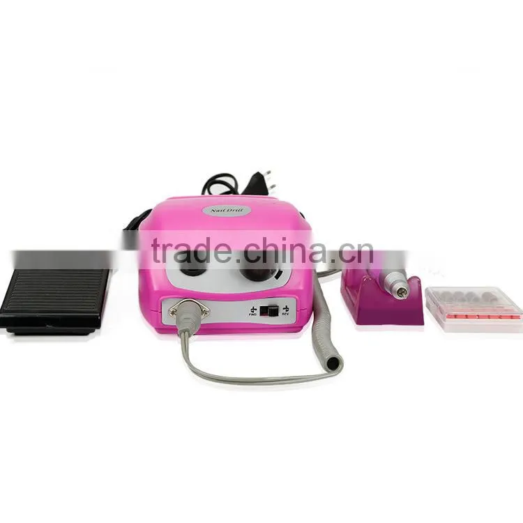 New design pallet nailing machine