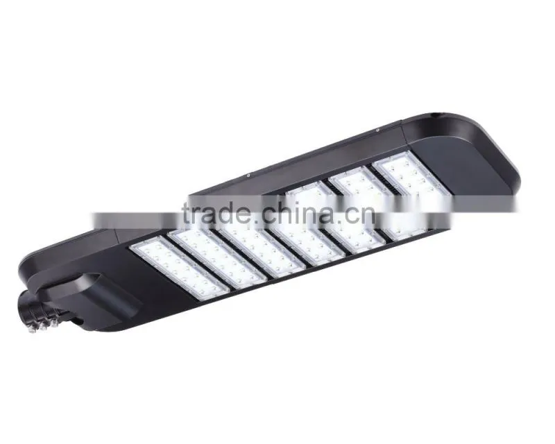 EMC RoHS C-Tick Energy Star GS SAA LVD CE UL Approval High Brightness IP66 Path Light