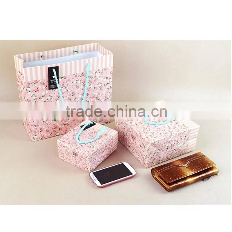 thanksgiving gifts toy with candy packaging materials wholesale paper shopping bags