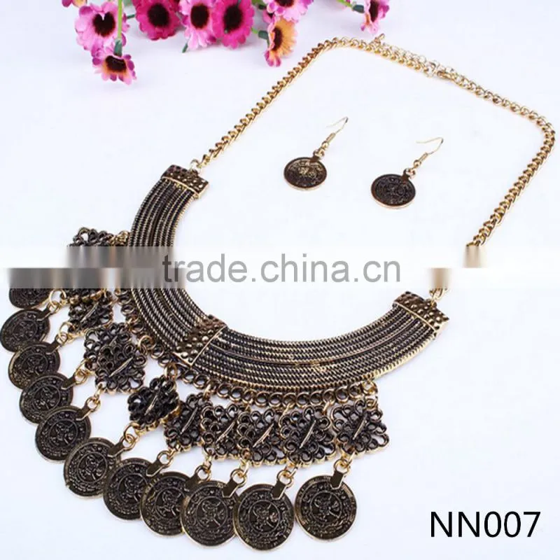 Latest American and European Fashion Exquisite Antique Coin Pendnat Necklaces Set