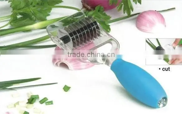 S/S+TPR+PC 20*6.5*3.2 VEGETABLE TOOLS CHOPPING ROLLER
