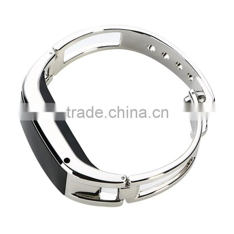 Smart bluetooth bracelet D8 with camera remote control and sleep management