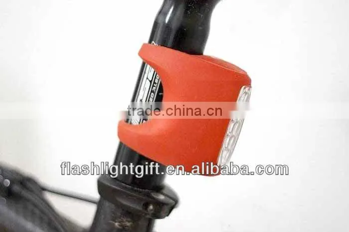 7 LED AAA Silica Gel Bike Riding Light