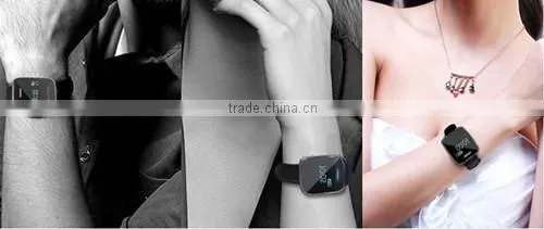 Smart Wearable Touch Screen Bluetooth Watch Support Hands-free Phone Call / Anti-lost Alarm