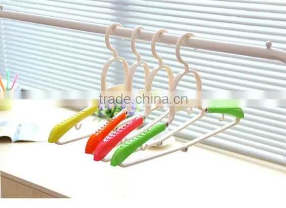 Business Travel Home Required Portable Folding Clothes Hangers Easy To Carry New