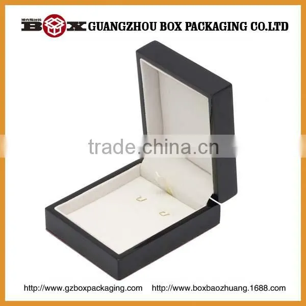 Beautiful Custom Logo Printed Wooden Jewelry Gift Boxes