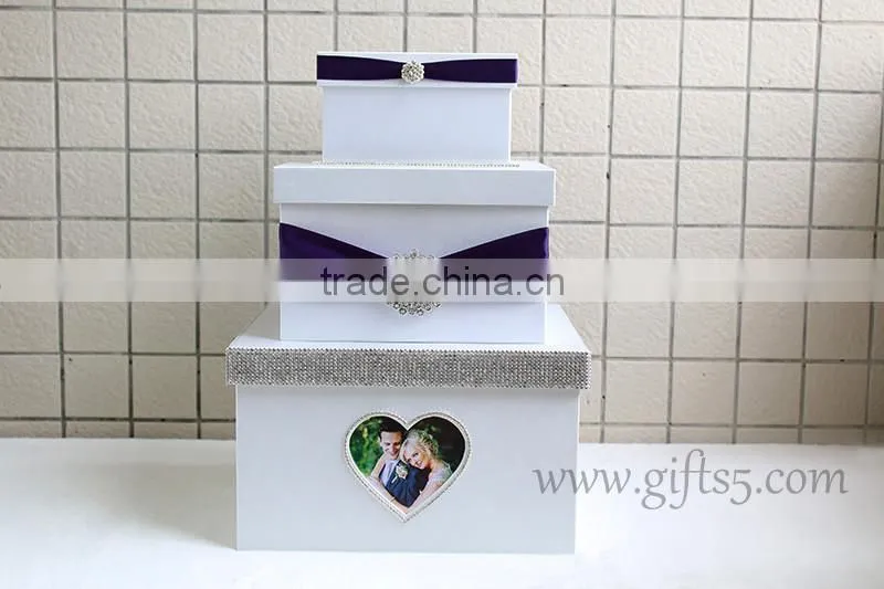 Elegant card holder with photo frame for any event