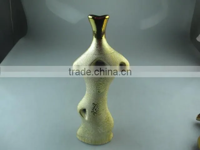 beautiful golden porcelain type vase with flower design mordern design