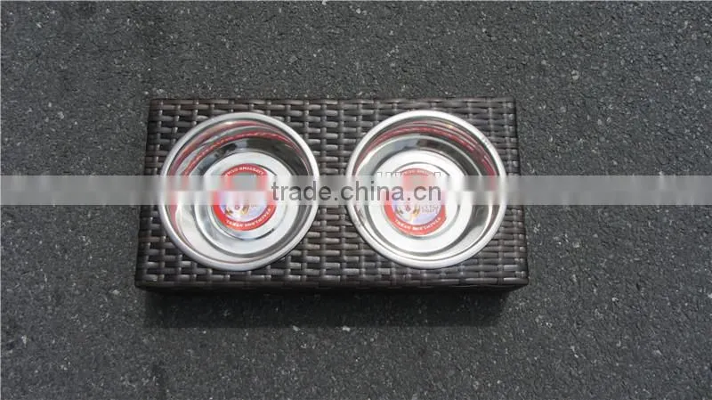 Nice Rattan Pet Bowl Feeders