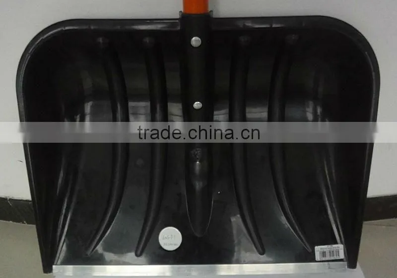 BLACK SNOW SHOVEL