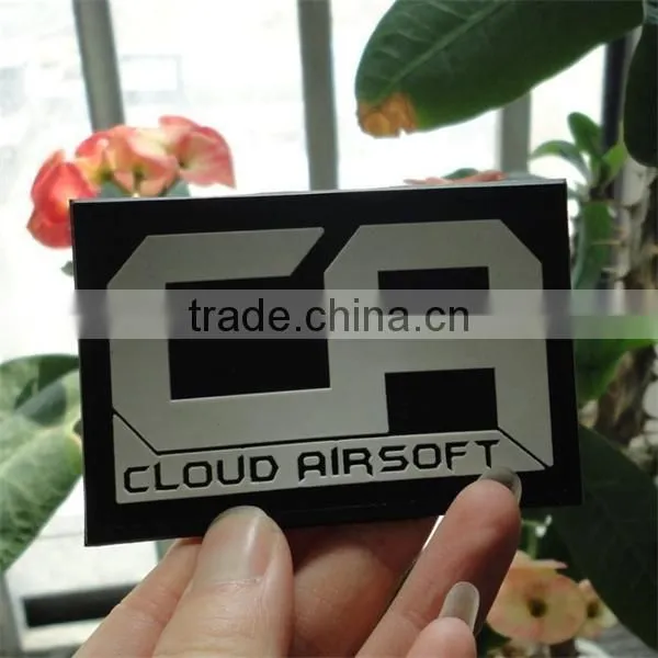 2017 china high quality embossed custom rubber patches