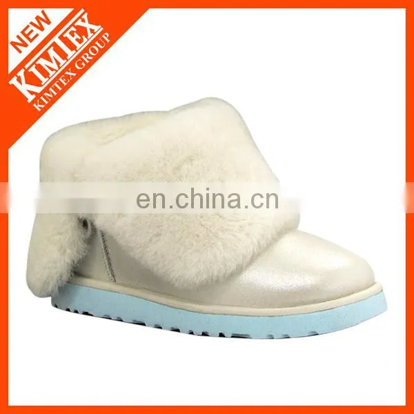conventional snow boots with high quality wool