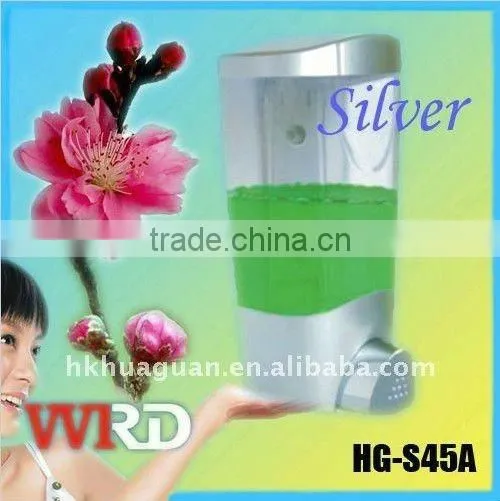 Double soap dispenser