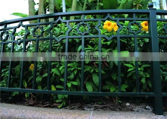 2014 Top-selling hand forged modern iron fence design
