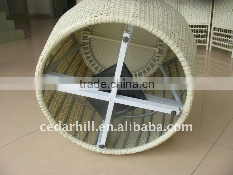 Outdoor furniture egg chair
