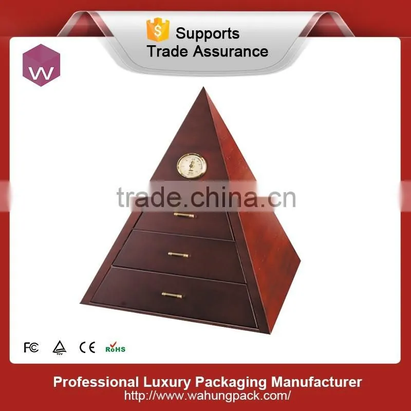 Vintage Cigar & Humidor Gift Set Box With Brown Glossy Finishing Wholesale