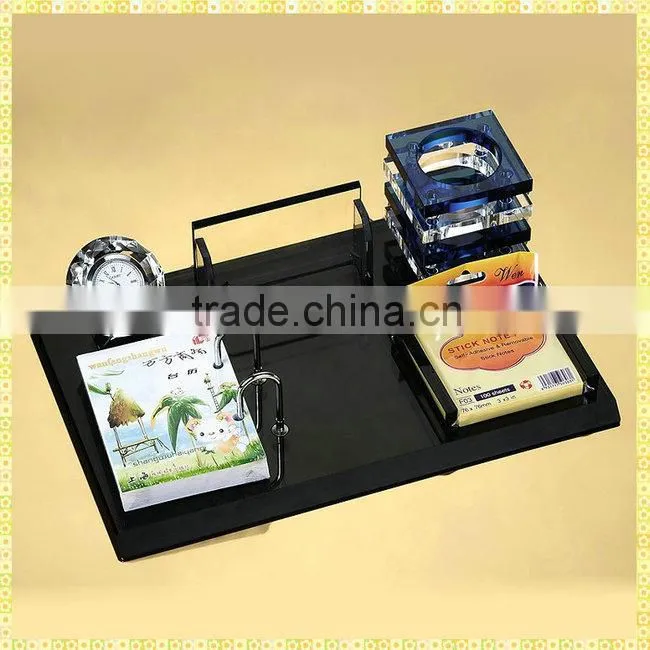 Exquisite Clear Crystal Office Desktop Set With Horse Head Figurines
