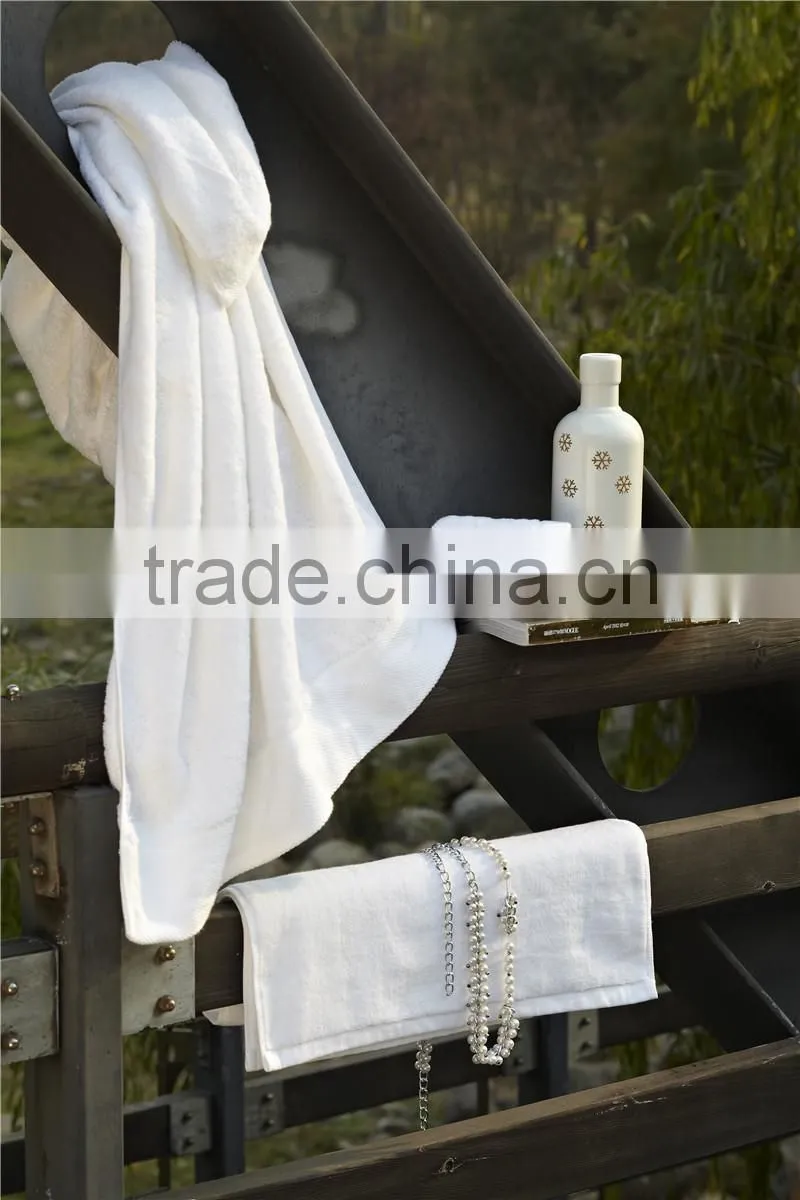 Super Comfortable Star Hotel Velour Shawl Collar Bathrobe