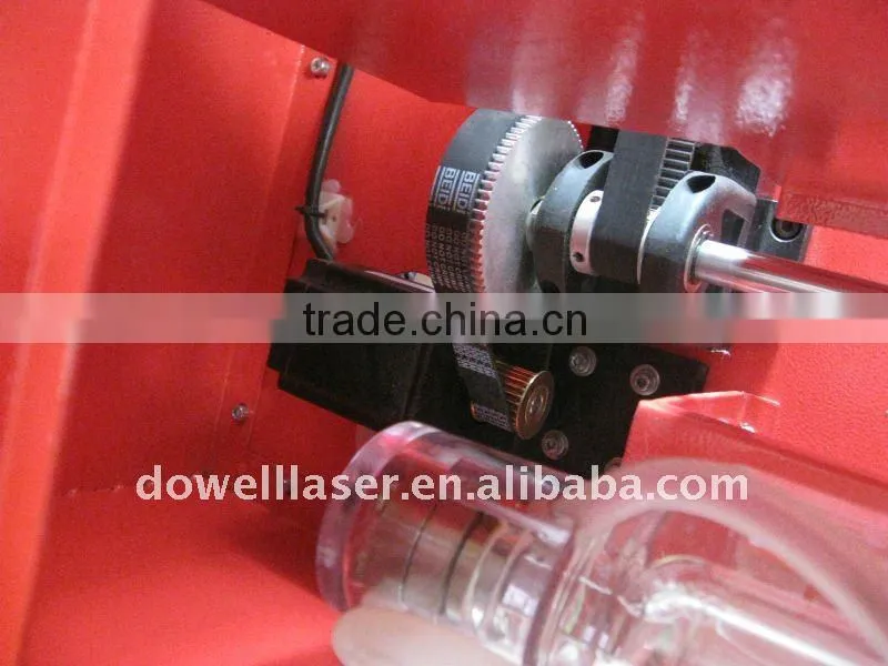 DW 1613 laser engraving machine