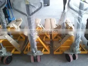 Weighting sensor hand operated pallet truck