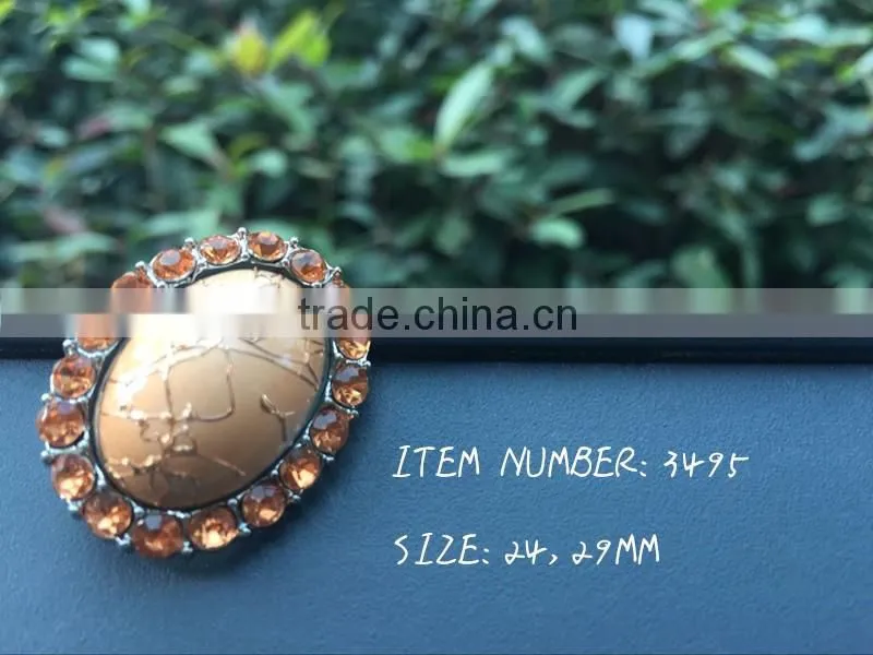 2016 hot sale acrylic rhinestone button plastic sewing shank flower center bulk cheap button